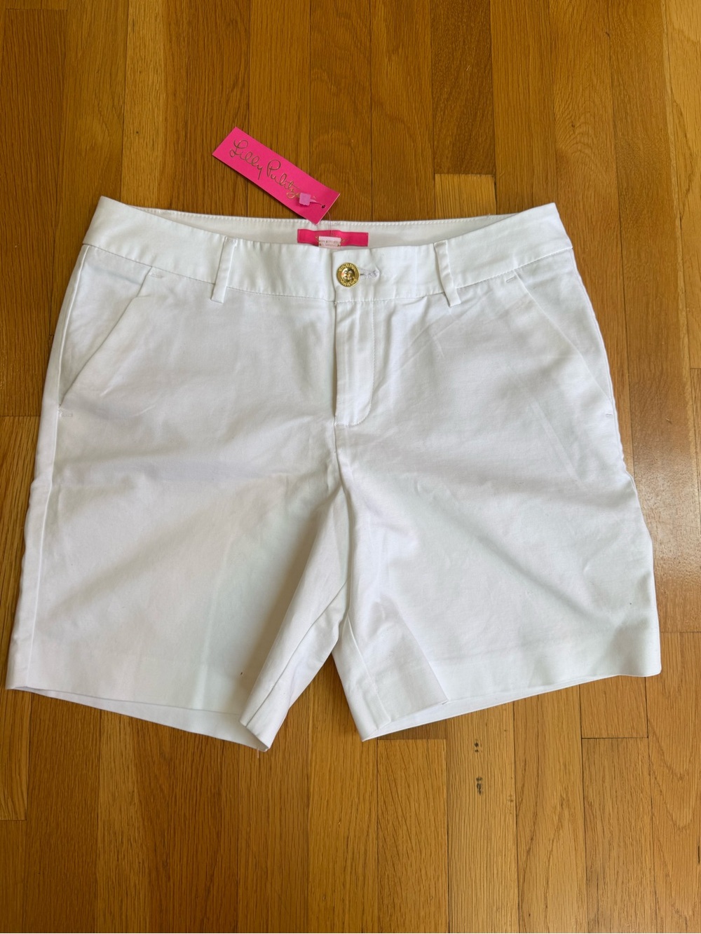 Lilly Pulitzer White Cotton Shorts with Gold Button